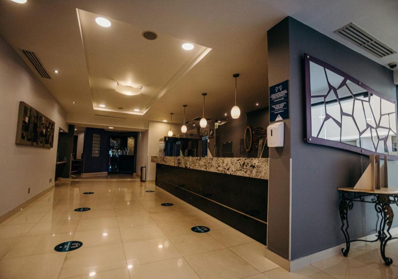 Hotel Calafia Mexicali Eksteriør billede