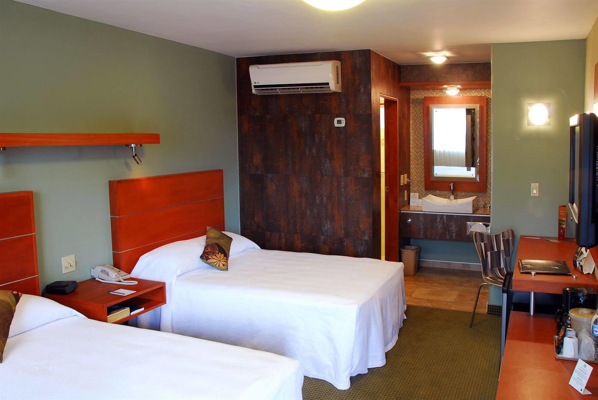 Hotel Calafia Mexicali Eksteriør billede